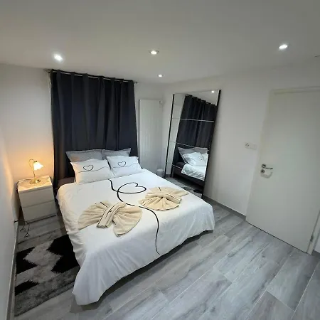 The Little Urban Luxury * Bussigny-pres-Lausanne